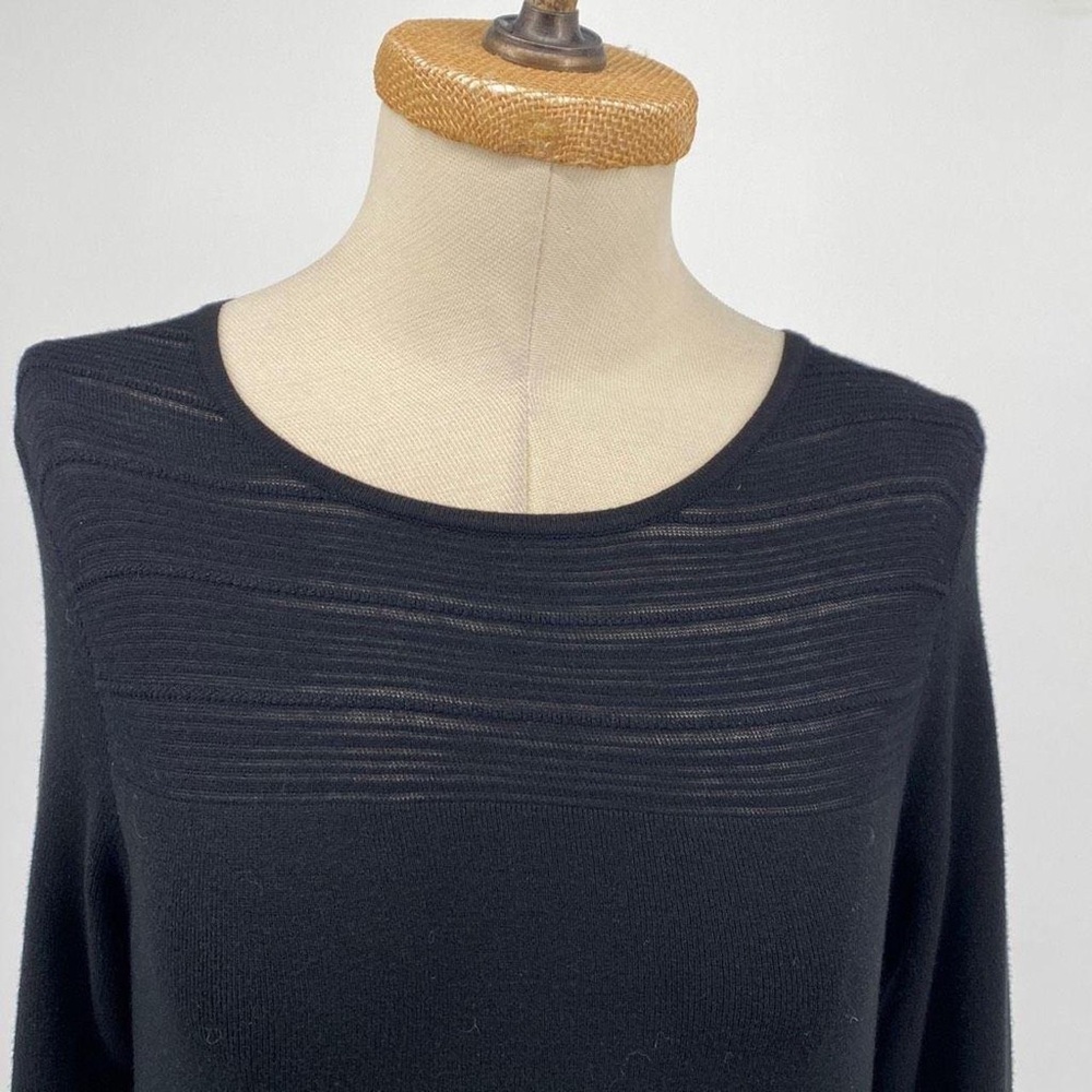 🦌Tahari Black Knit Long Sleeved Dress Size Medium - Picture 2 of 10
